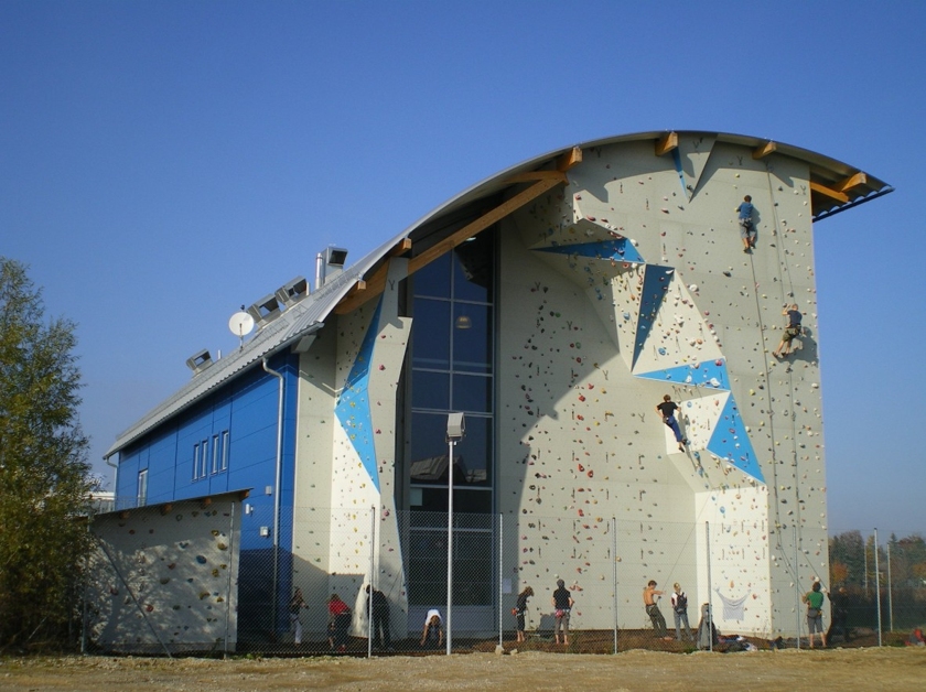 Kletterhalle High-east