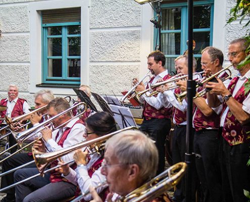 Musikgenuss vom Feinsten: Mit einem Sommerkonzert feiert die Hausner Big Band ihr 30-jähriges Bestehen.