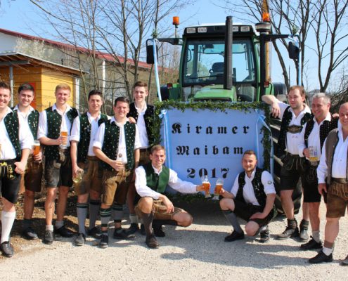 "Der Maibaum kumd" - Die Maibaumzeit in Kirchheim beginnt. Foto: Kathi Ruf