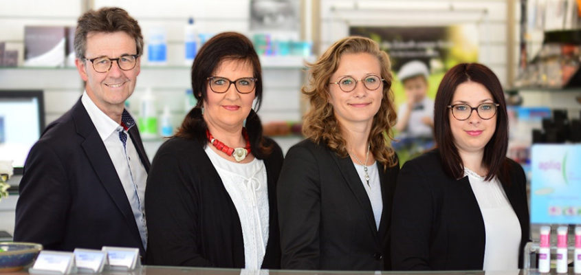 Peter Stumpf und sein Team: Astrid Gerstlberger, Melanie Wuschik und Katharina Messerschmidt (v.l.n.r.). Foto: Matthias Hoffmann