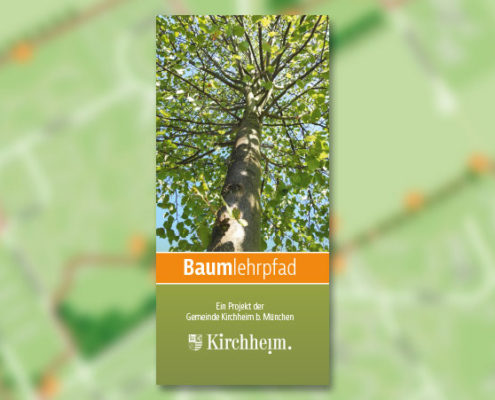 Der Baumlehrpfad wird eröffnet.