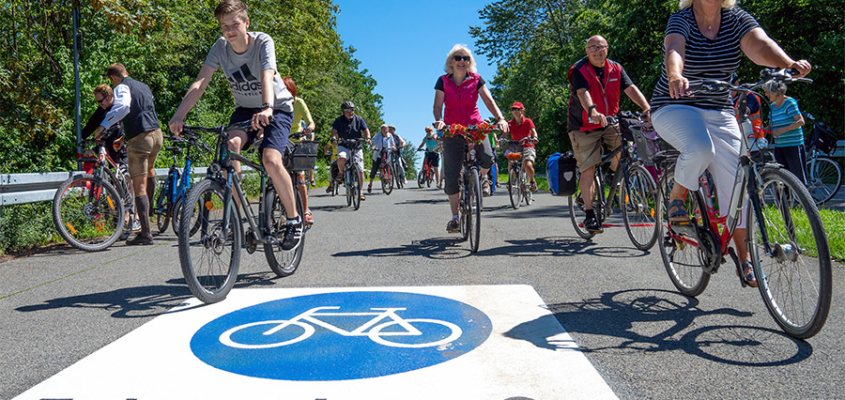 Eröffnung der neuen Fahrradstraße zum Heimstettener See