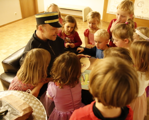 Der Vorlesetag in der Tanzschule Claudius war ein voller Erfolg.