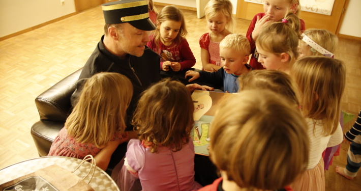 Der Vorlesetag in der Tanzschule Claudius war ein voller Erfolg.