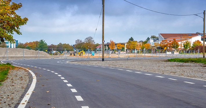 Geöffnet: Die Heimstettner Straße ist für den Verkehr nun durchgängig befahrbar. Der Durchstich war Teil des Bürgerentscheids zu Kirchheim 2030.