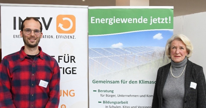 Teilnahme von Marianne Hausladen 3. Bürgermeisterin und Robert Maier Leiter Sachgebiet Umwelt, Energie und Abfallwirtschaft an der Auftaktveranstaltung zum Kommunalen Energieeffizienz-Netzwerk Ebersberg-München (Quelle: Energieagentur Ebersberg-München)